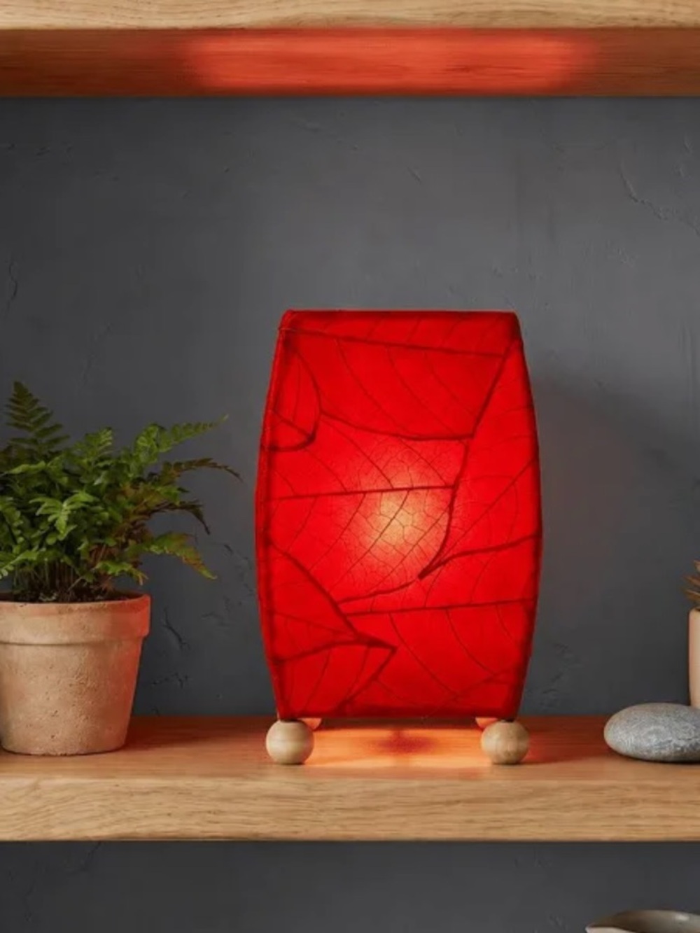 New Eangee Handmade Mini Cocoa Leaf Lamp - Red MSRP $94